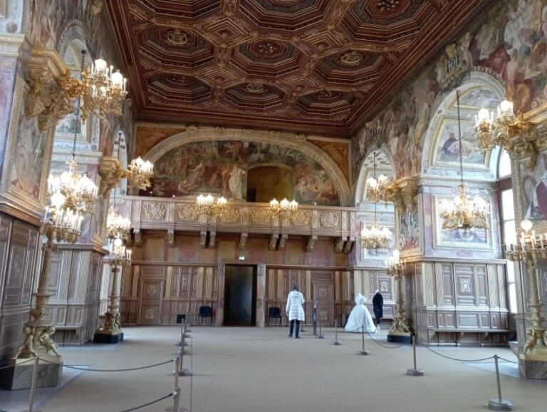 Château Fontainebleau German Semi-Private Guided Tour Max 6