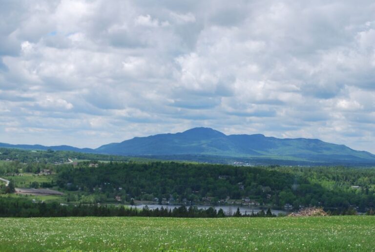 From Montreal: Eastern Townships Region Day Trip