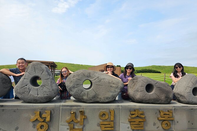 Jeju Mt. Hallasan Hiking & Oreum Volcanic Cone Day TOUR - Tour Highlights and Overview