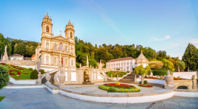 Minho: Private Braga and Guimarães Tour