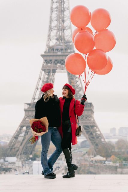 Paris: Photoshoot With a Professional Photographer