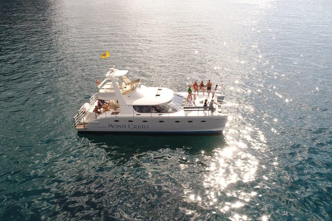 Private Catamaran Charter With Transfer, Buffet and Snorkeling - Amenities and Pickup Options