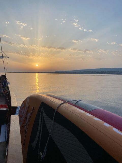 Queen Bee Sunset Cruise With Swim Stops and Dinner