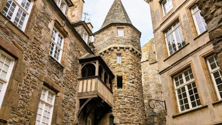 Saint Malo: Self-Guided Walk Through the Historic Old Town