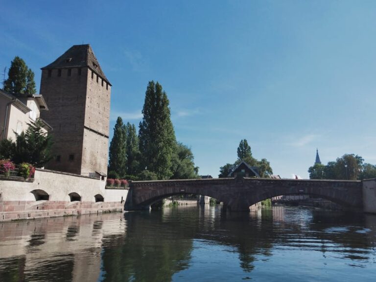 Strasbourg: Private City Sightseeing Boat Tour