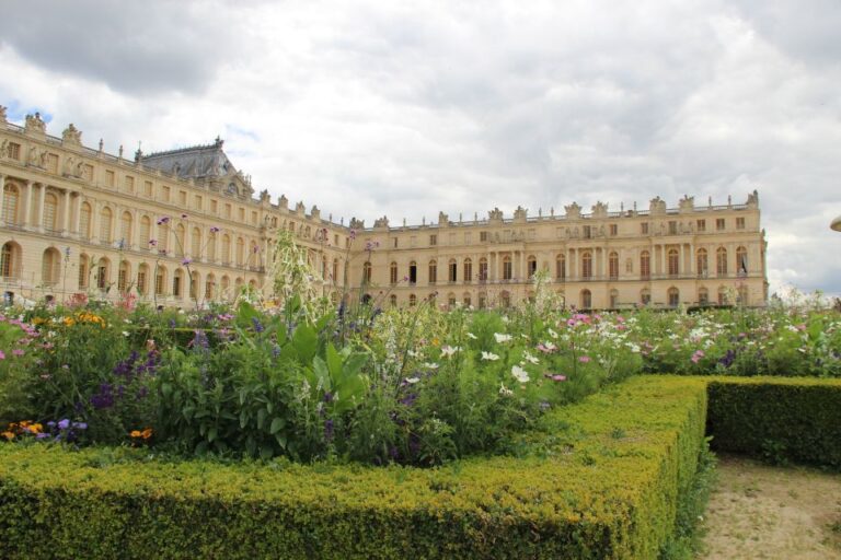 Versailles: Skip-the-Line Palace Guided Tour