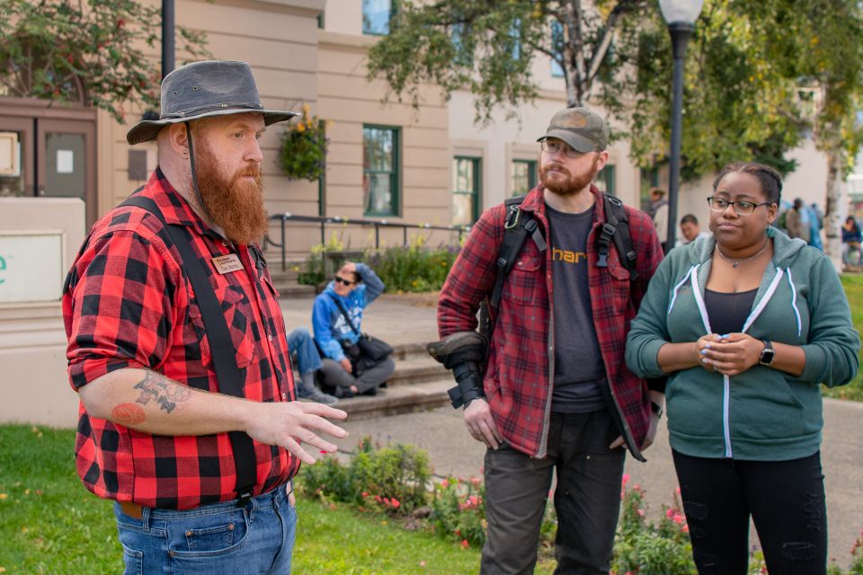 Anchorage: Spenard Area True Crime Walking Tour - Experience Highlights