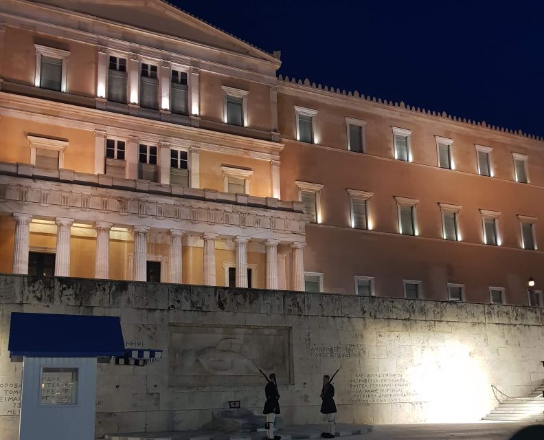 Athens: Evening Guided Walking Tour With Plaka & Dinner - Tour Itinerary