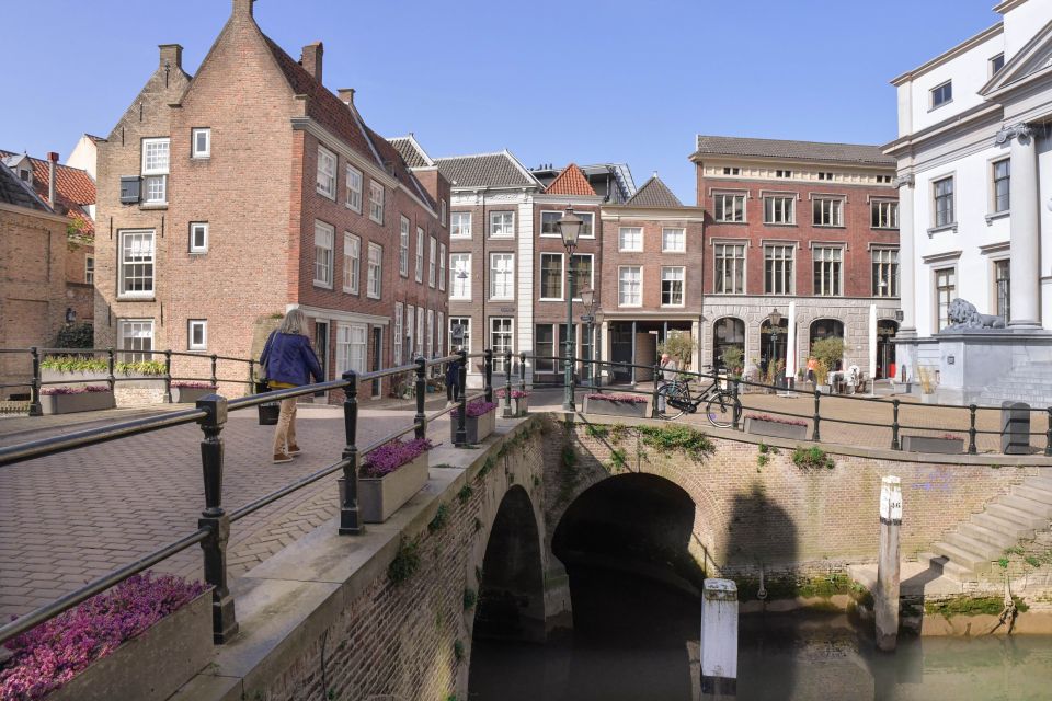 Dordrecht: Dark History Tour - Experience Highlights