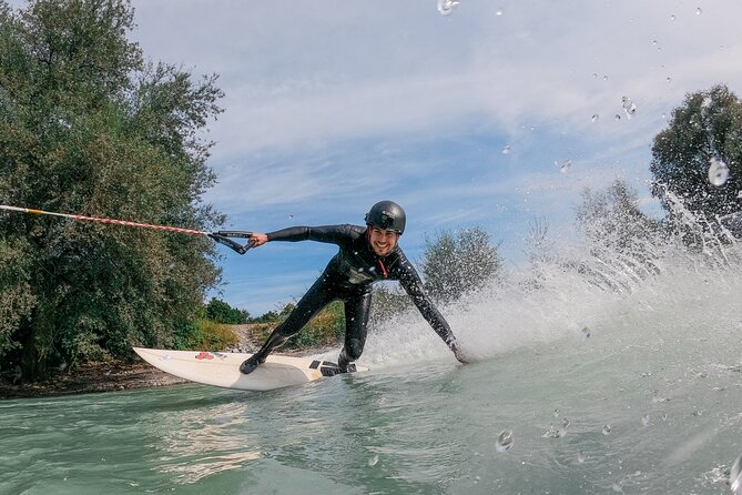 Surf Fun - Surfing for Groups - Ideal Group Size