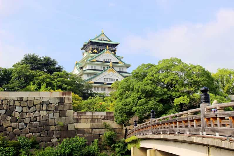 1-Day Walking Tour in Osaka：Castle, Temples and Ukiyoe - Shitennoji Temple Exploration