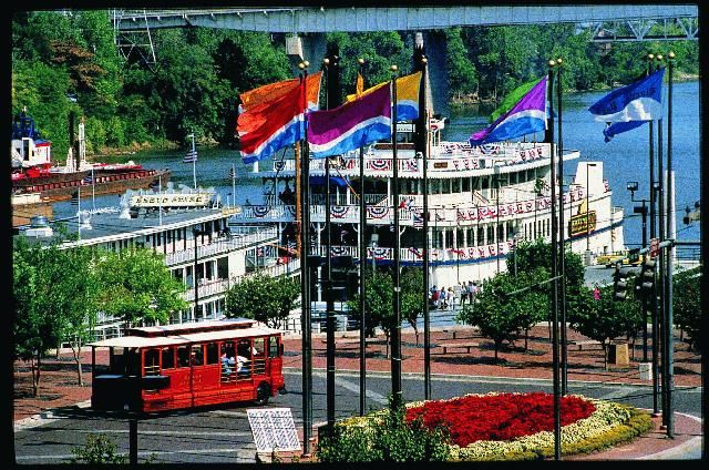 Nashville: General Jackson Showboat Lunch Cruise - Inclusions