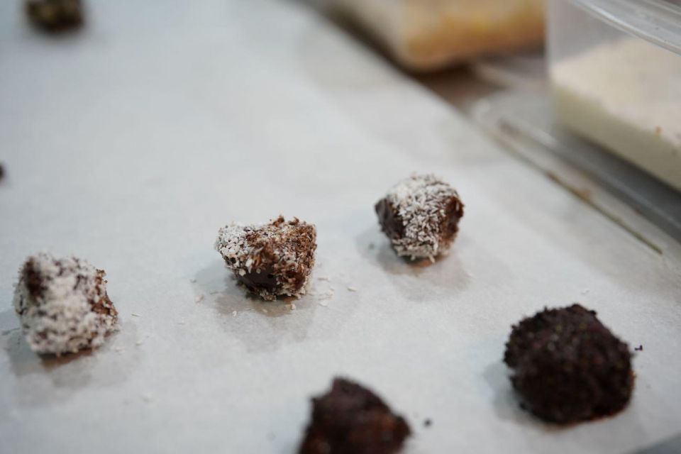 Paris: Chocolate Truffle Making Workshop - Workshop Description