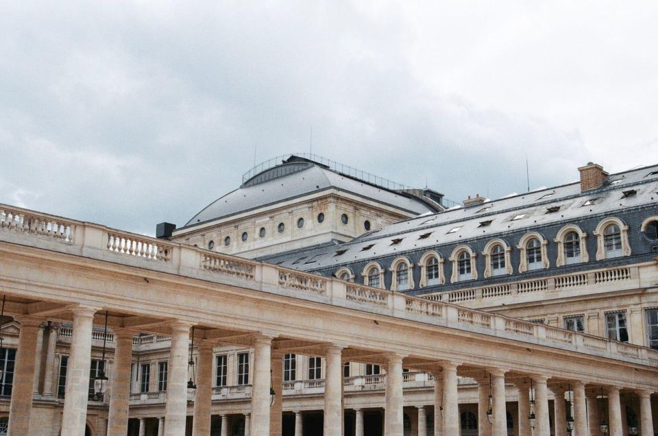 Paris: Palais Royal & Covered Galleries Audio Tour (EN) - Experience the Palais Royal