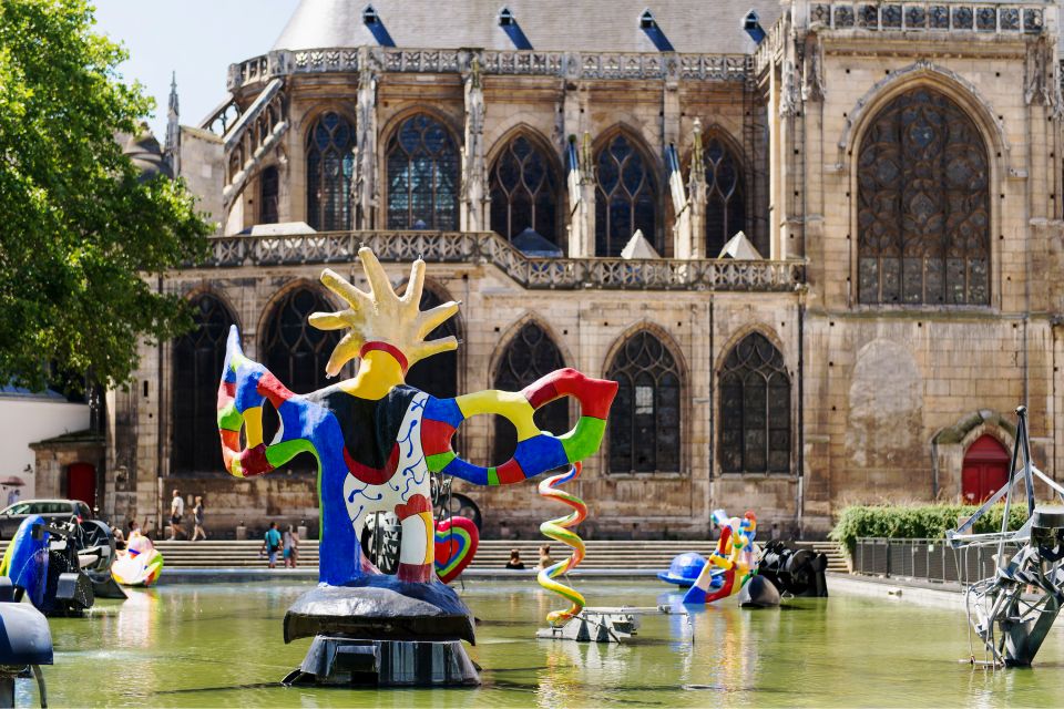 Paris: Private Museum and Highlights Tour for Families - Tour Highlights