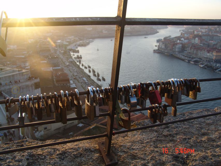 Porto: Private City Tour in Convertible Car With Transfers - Description