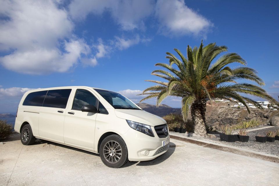 Santorini: Private Transfer Service - Driver Information