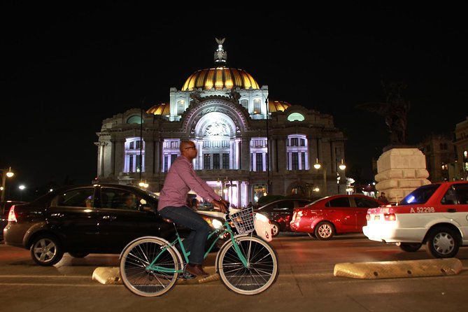 SPECIAL NIGHT LIFE Mexico City Lights Bike Tour - Bike Safety