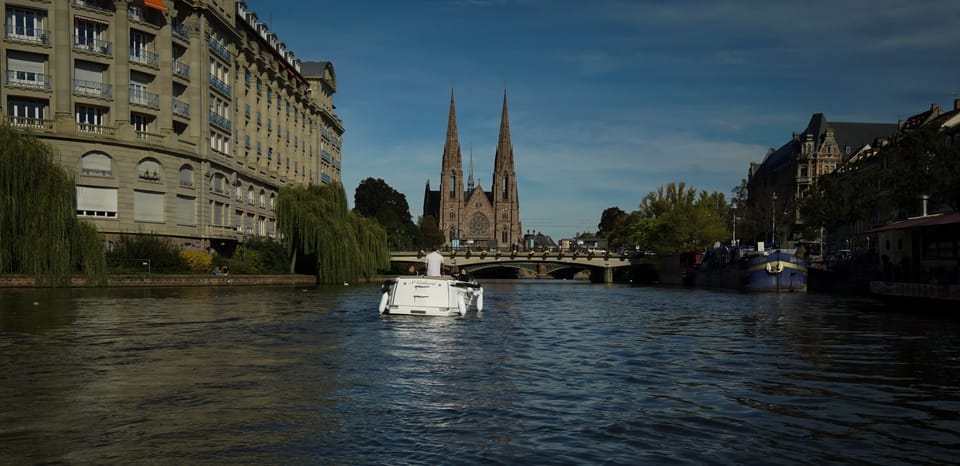 Strasbourg: Private City Sightseeing Boat Tour - Full Activity Description