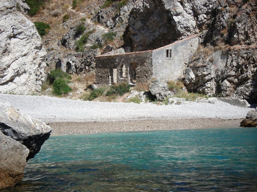 Arrábida: Ribeira Do Cavalo Beaches and Caves Boat Tour - Important Information