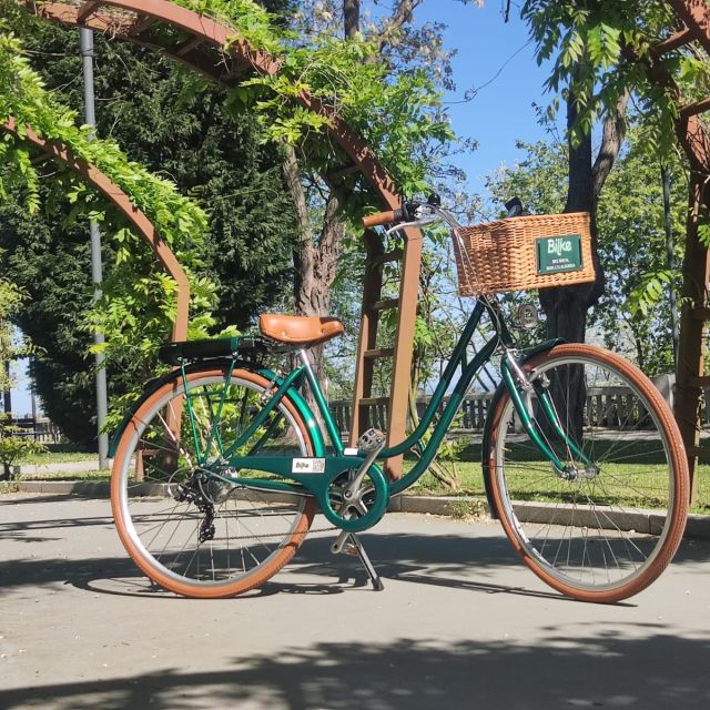 Getxo to Bilbao Guggenheim: Cycling Odyssey - Old Town Charm of Bilbao