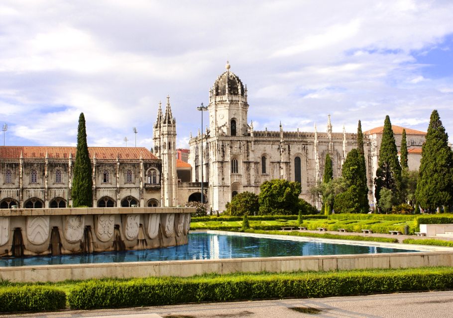 Private Full Day Tour in Lisbon - Important Information