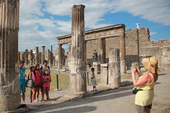 Small Group Pompeii Positano & Amalfi With Boat Ride From Rome - Tour Highlights and Feedback