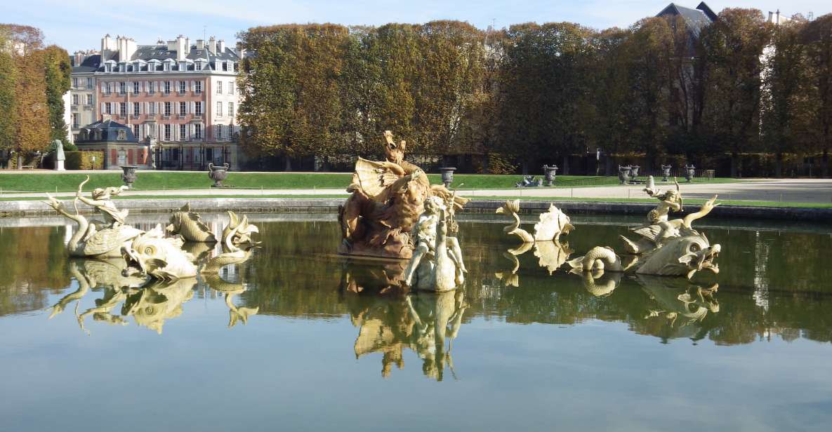 Versailles: Skip-the-Line Palace Guided Tour - Meeting Point Details