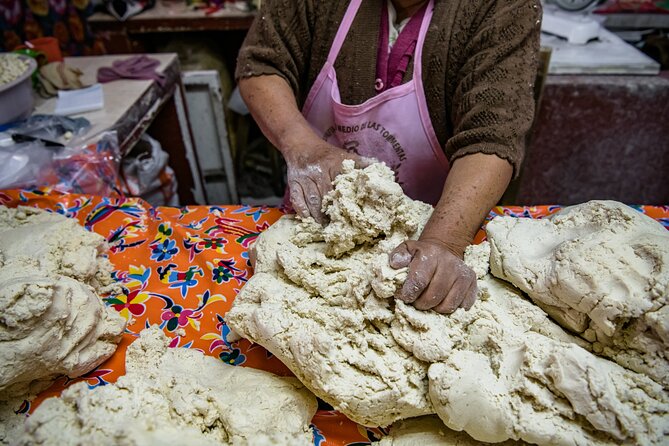 Earth, Corn & Fire: Tasting the Roots of Oaxacan Cuisine - Recommendations and Insights for Foodies