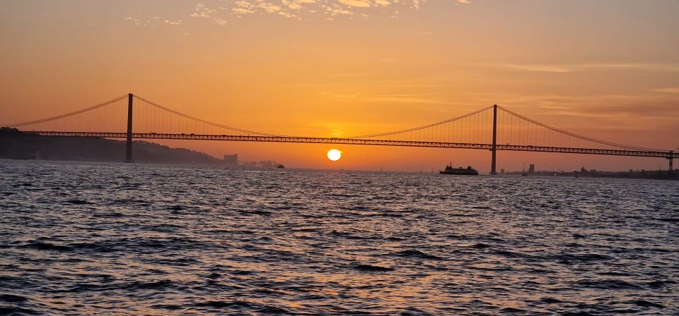 Lisbon: 2-Hour Private Boat Tour With 6 Bottles of Champagne - Common questions