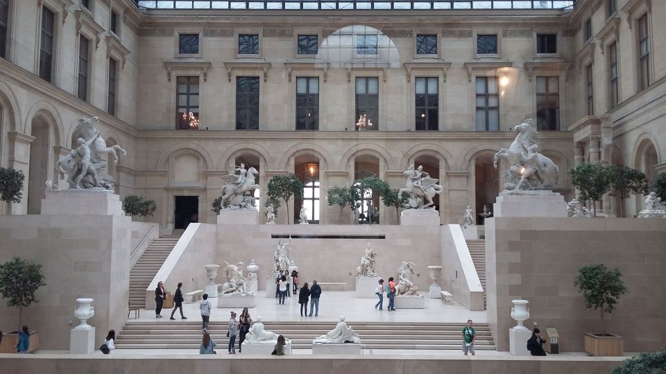 Paris: Louvre Museum Guided Tour With Seine Cruise Discount - Important Requirements and Notes