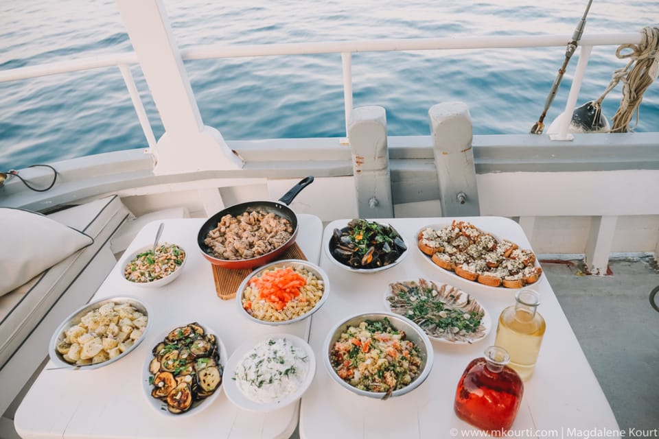 Rhodes: Sunset Cruise With Live Music, Greek Buffet Included - Meeting Point