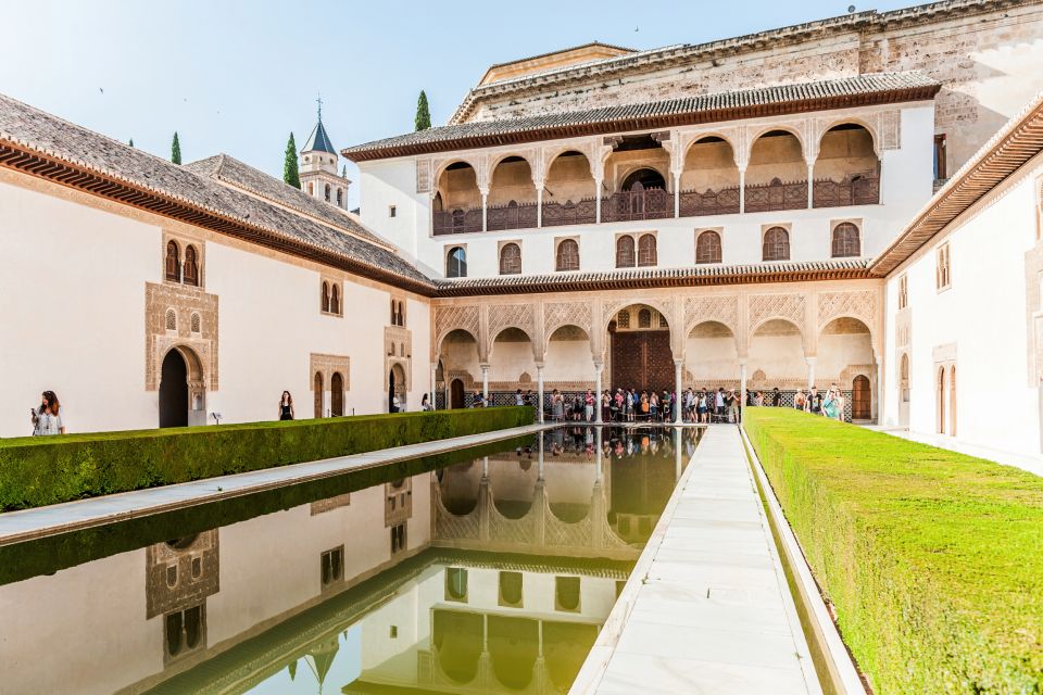 Granada: Alhambra & Nasrid Palaces Tour With Tickets - Directions