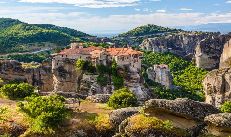 Meteora: Guided Sunset Tour With Monasteries and Caves Visit - Highlights