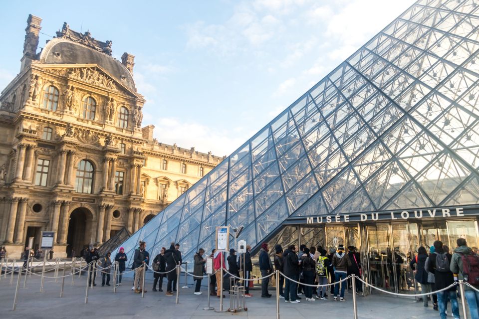 Paris: Louvre Museum Guided Tour With Seine Cruise Discount - Cruise Timing and Customer Reviews