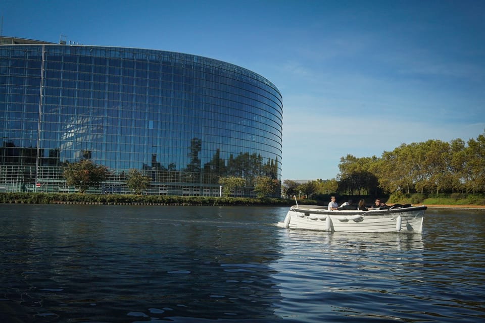 Strasbourg: Private City Sightseeing Boat Tour - Boat Tour Route and Landmarks