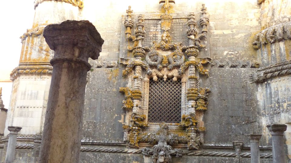 From Lisbon: Private Day Trip to the Templars Treasure - Monastery of Batalha