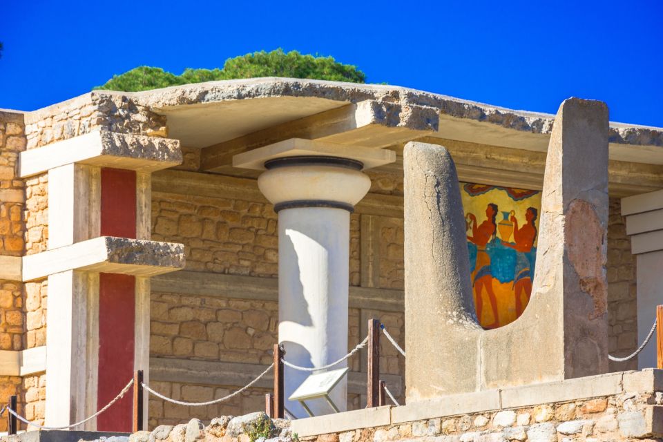 Heraklion: Private Knossos & Wine Tasting Tour With Lunch - Insider Tips