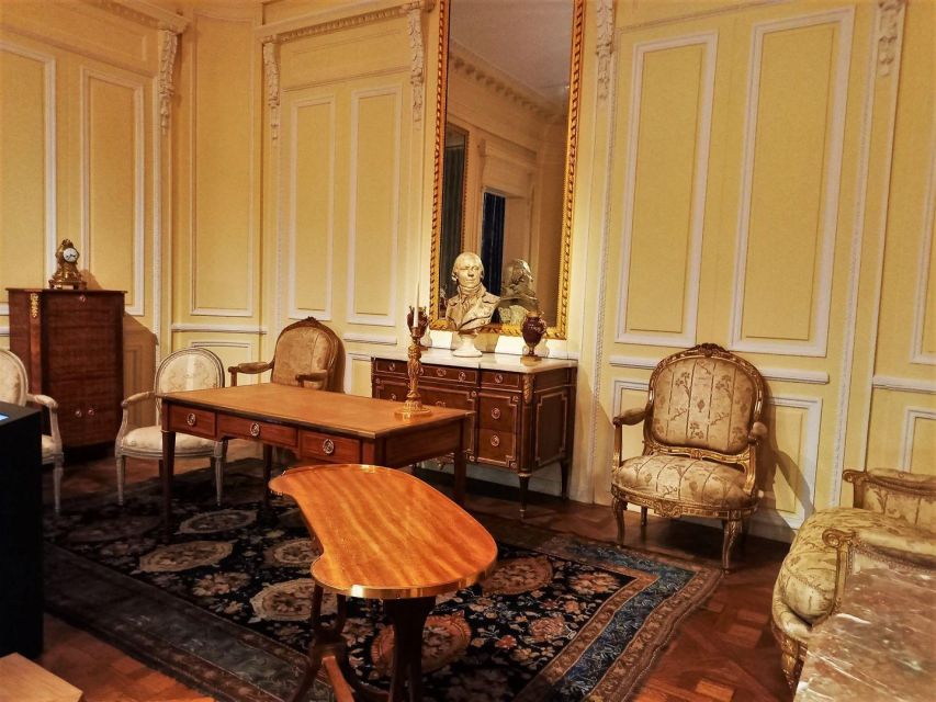 Paris: Carnavalet Museum In-App Audio Tour (ENG) - Navigating the Carnavalet Museum