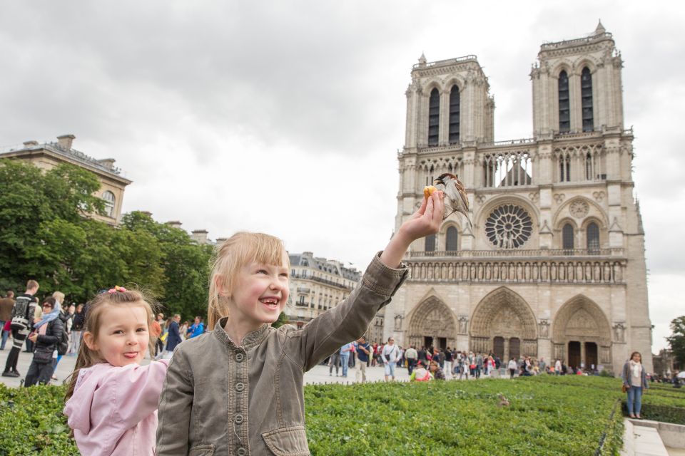 Paris: Private Museum and Highlights Tour for Families - Common questions