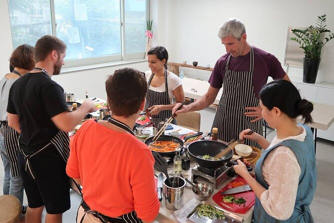 Busan Local Food Cooking Class With Market Tour - Key Points