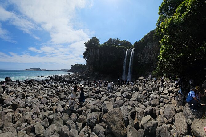 Jeju Mt. Hallasan Hiking & Oreum Volcanic Cone Day TOUR - Key Points