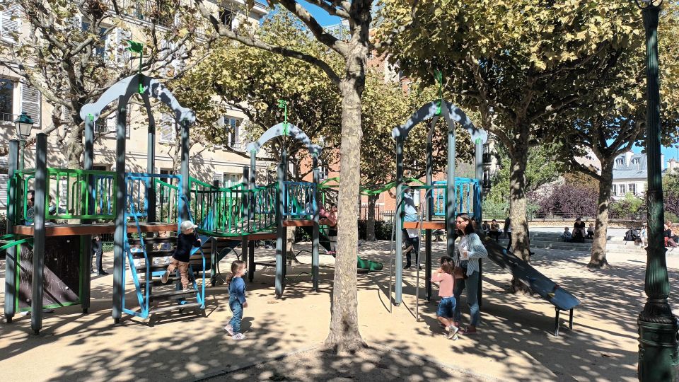 Montmartre: Guided Tour for Kids and Families - Key Points