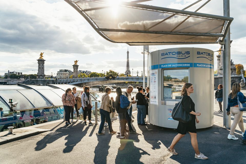 Paris: Batobus Hop-On Hop-Off Sightseeing Cruise - Key Points