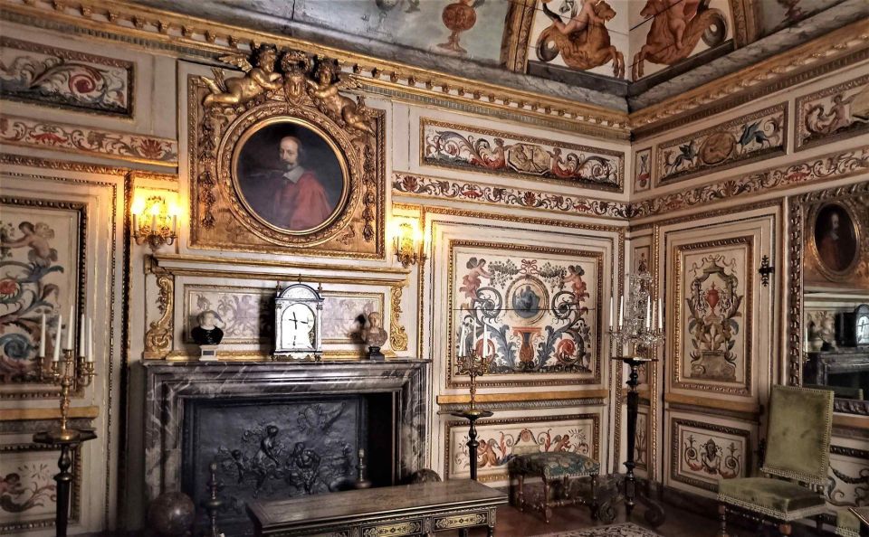 Paris: Carnavalet Museum In-App Audio Tour (ENG) - Key Points