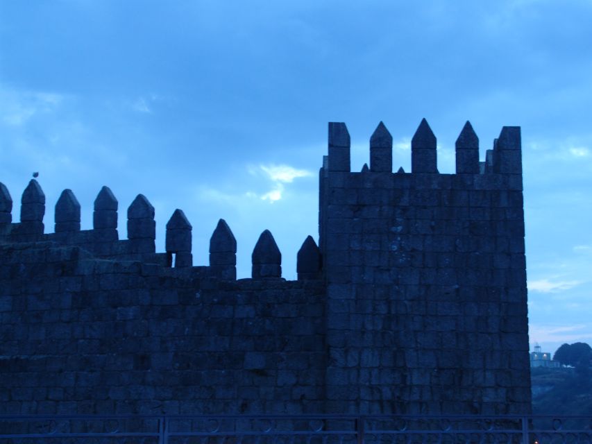 Porto: Private City Tour in Convertible Car With Transfers - Key Points