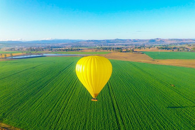 Gold Coast Hot Air Balloon + Winery Breakfast + Return Transfers