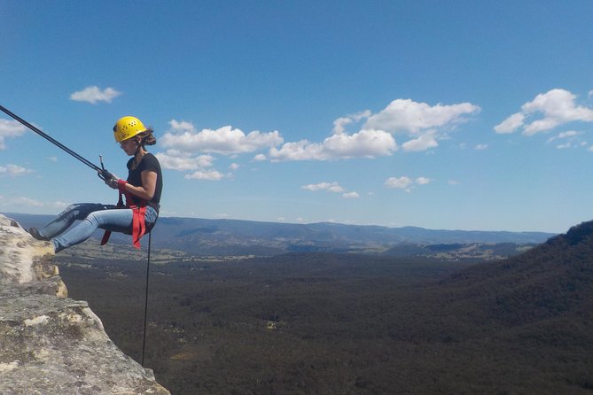 Half-Day Abseiling Adventure in Blue Mountains National Park