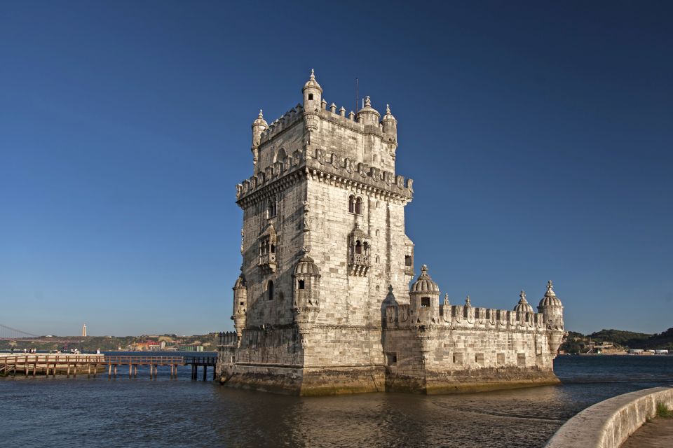 Lisbon Golden Age – Cosmopolitan and Global - Historical Evolution and Architecture