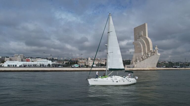 Lisbon: Sunset Cruise on the Tagus River With Welcome Drink